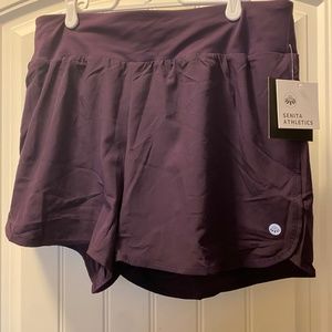 Senita Swift short 5” with inner short size large